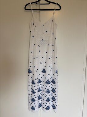 Rebecca de Ravenel Dress White midi Dress with Blue Floral Embroidery